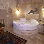 Kemerhan Cave מלון