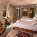 Kemerhan Cave מלון 3*