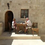 Kemerhan Cave 3* אורגופ