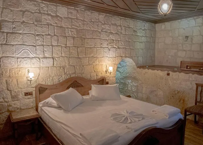 Hotel Kemerhan Cave 3*