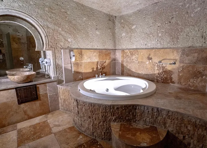 Kemerhan Cave Ουργκούπ